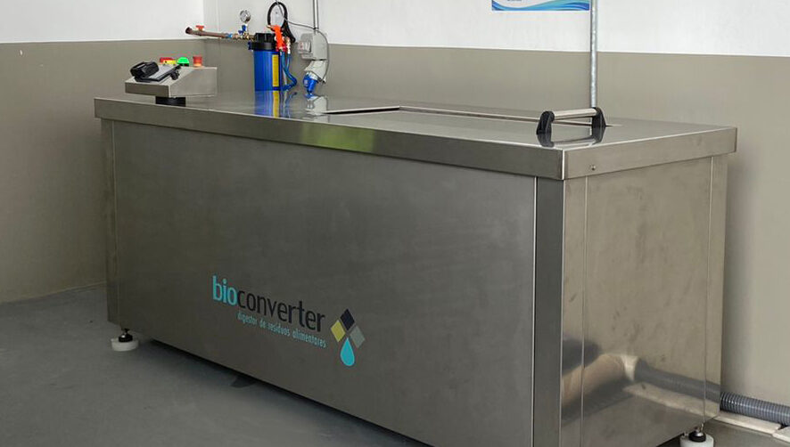 Bioconverter Instalado no aeroporto